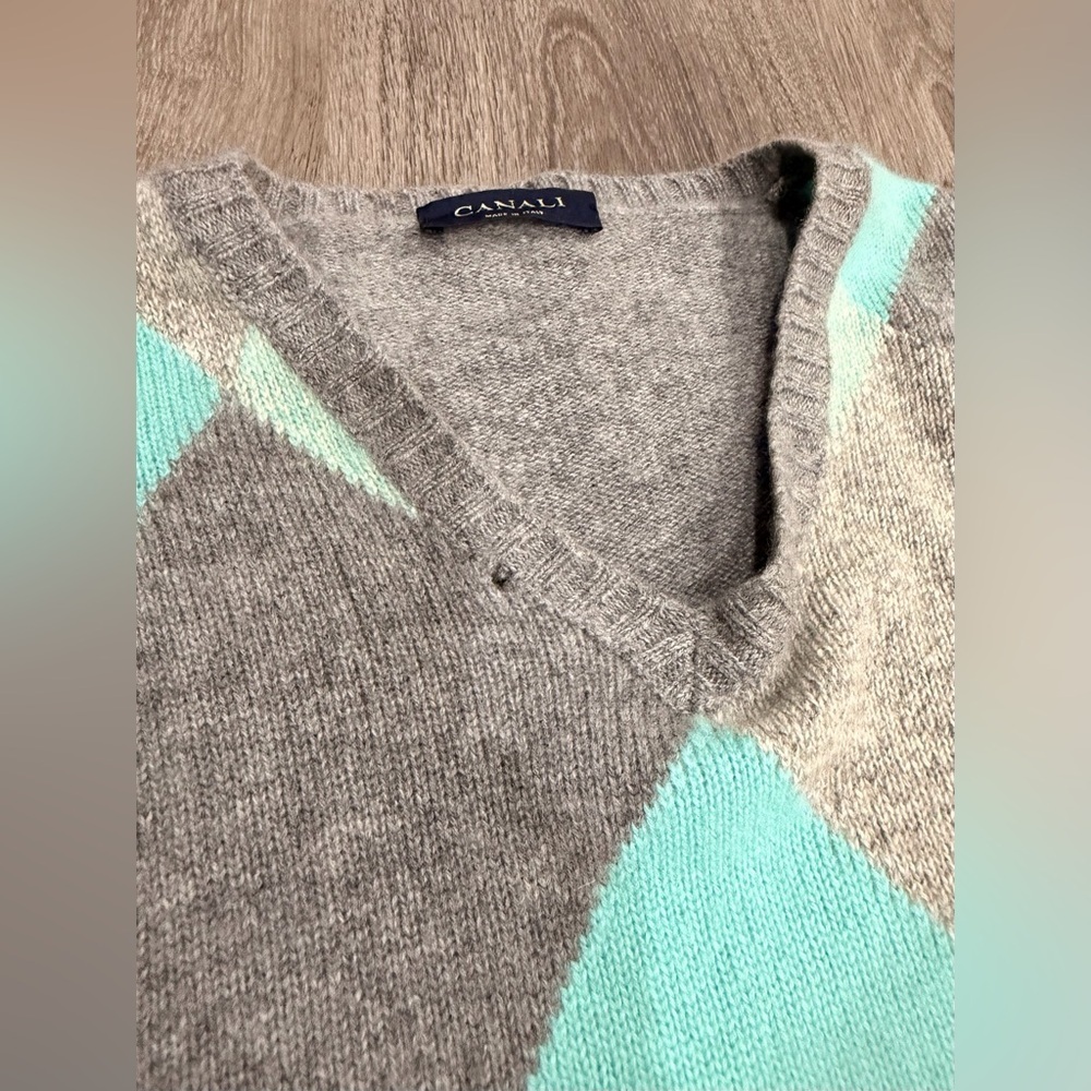 Canali Men's V-Neck Argyle Sweater in Gray and Aqua - Picture 7 of 10